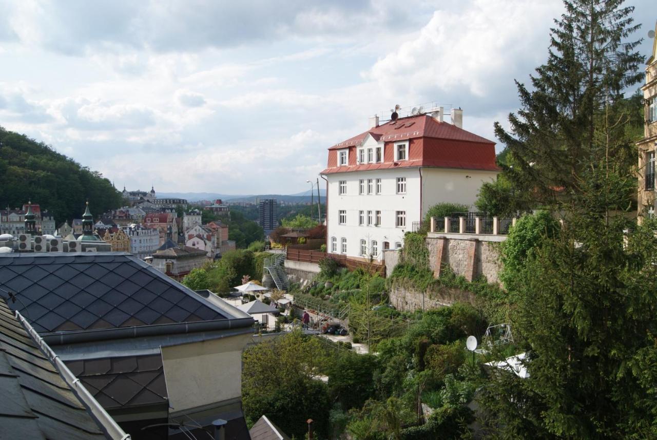 Karlovy Vary, Dum U Mari Magdaleny - 100 M Od Vridla Kültér fotó